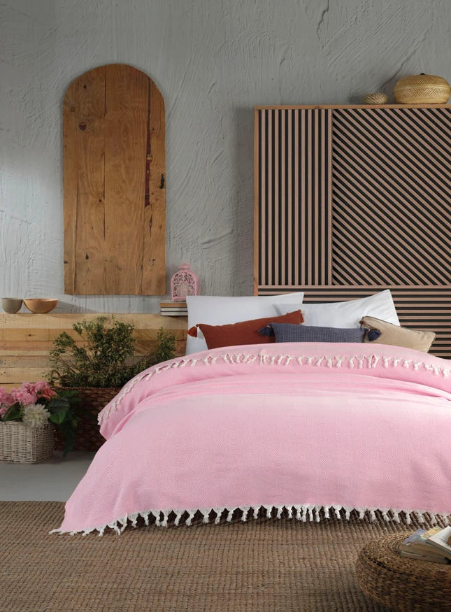 Recycled Cotton Throw in Herringbone Pattern Pink