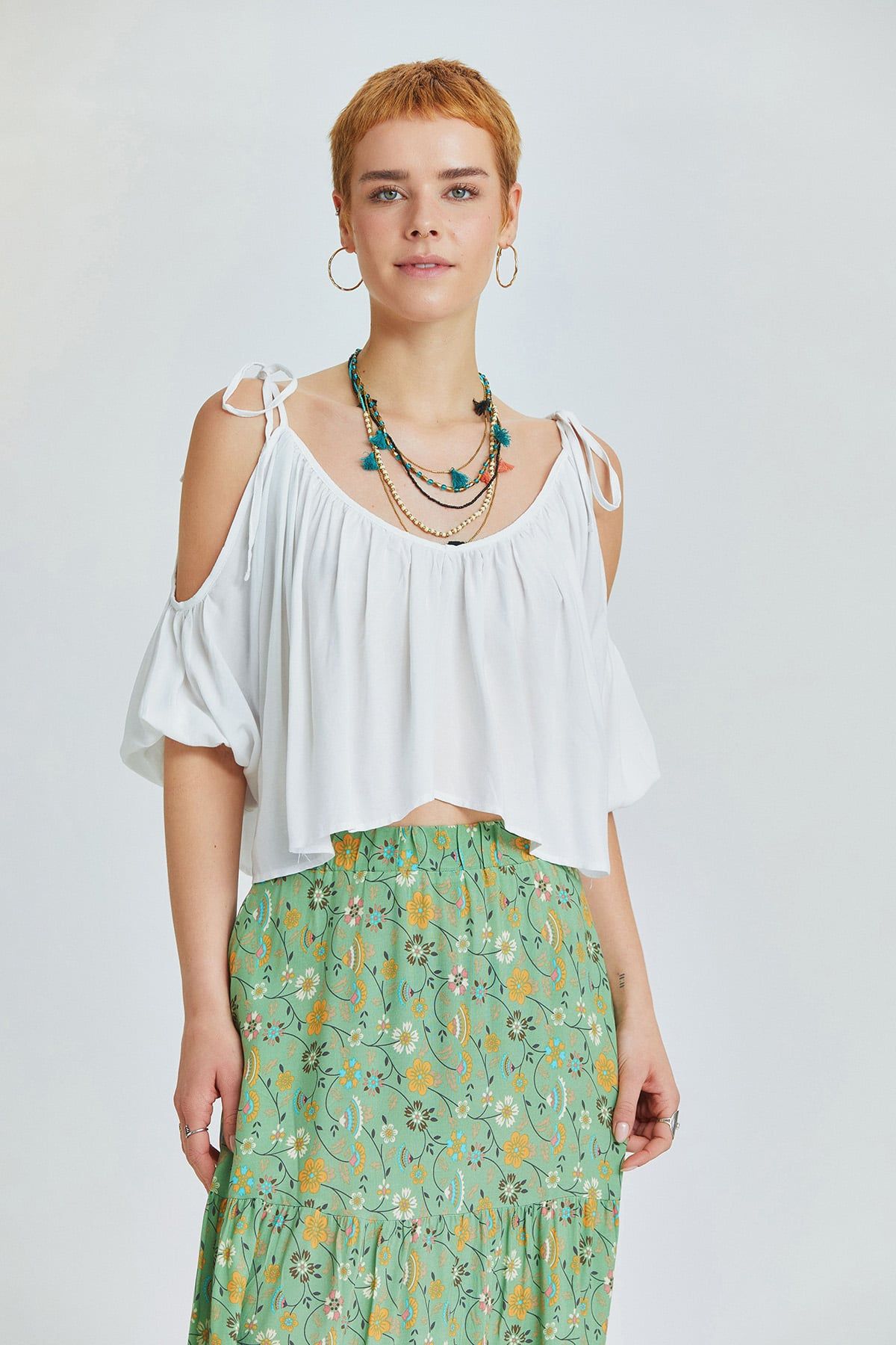 White Viscose Crop Blouse with Wide V-Neck and Off-Shoulder Design