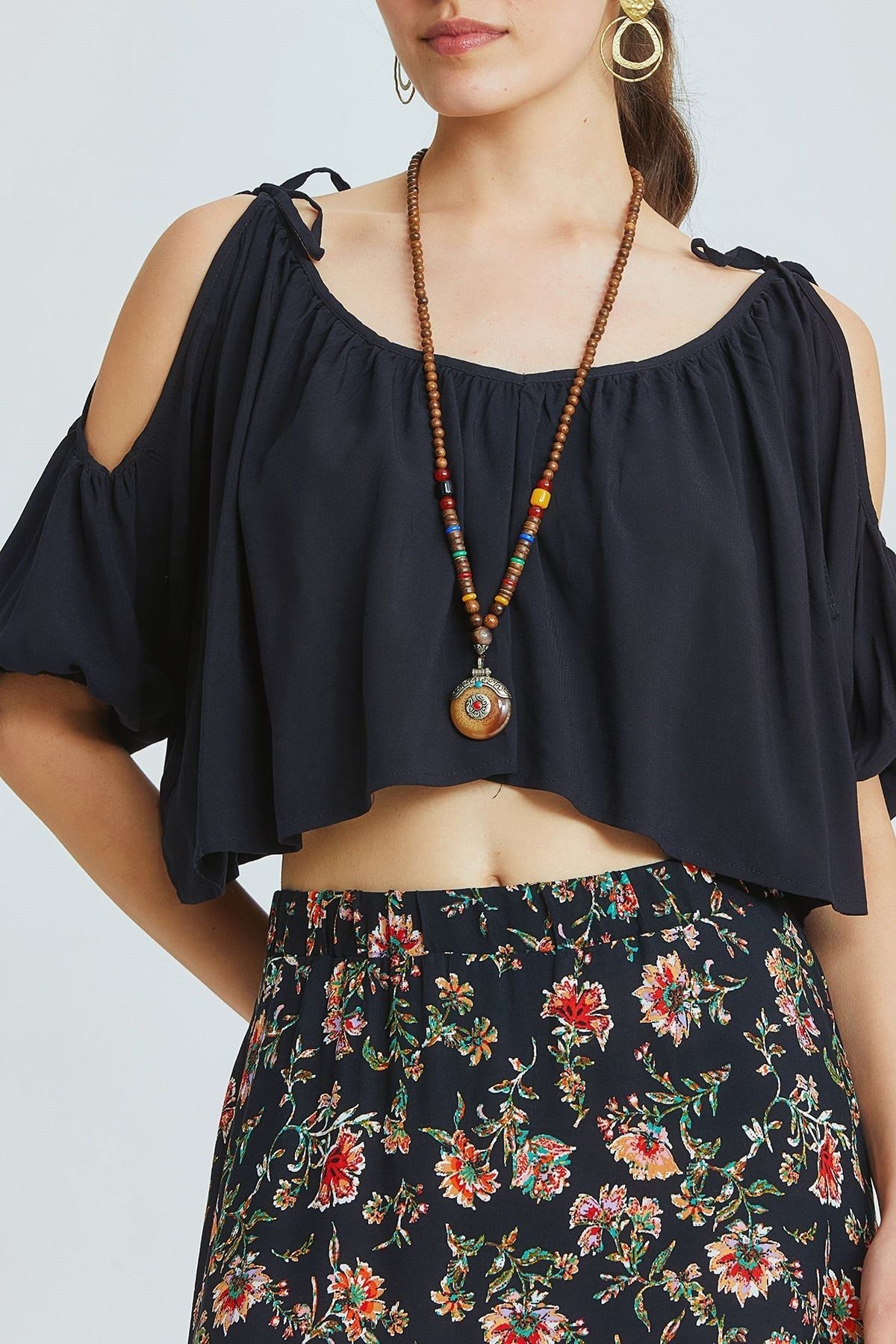 Black Viscose Crop Blouse with Wide V-Neck and Off-Shoulder Design