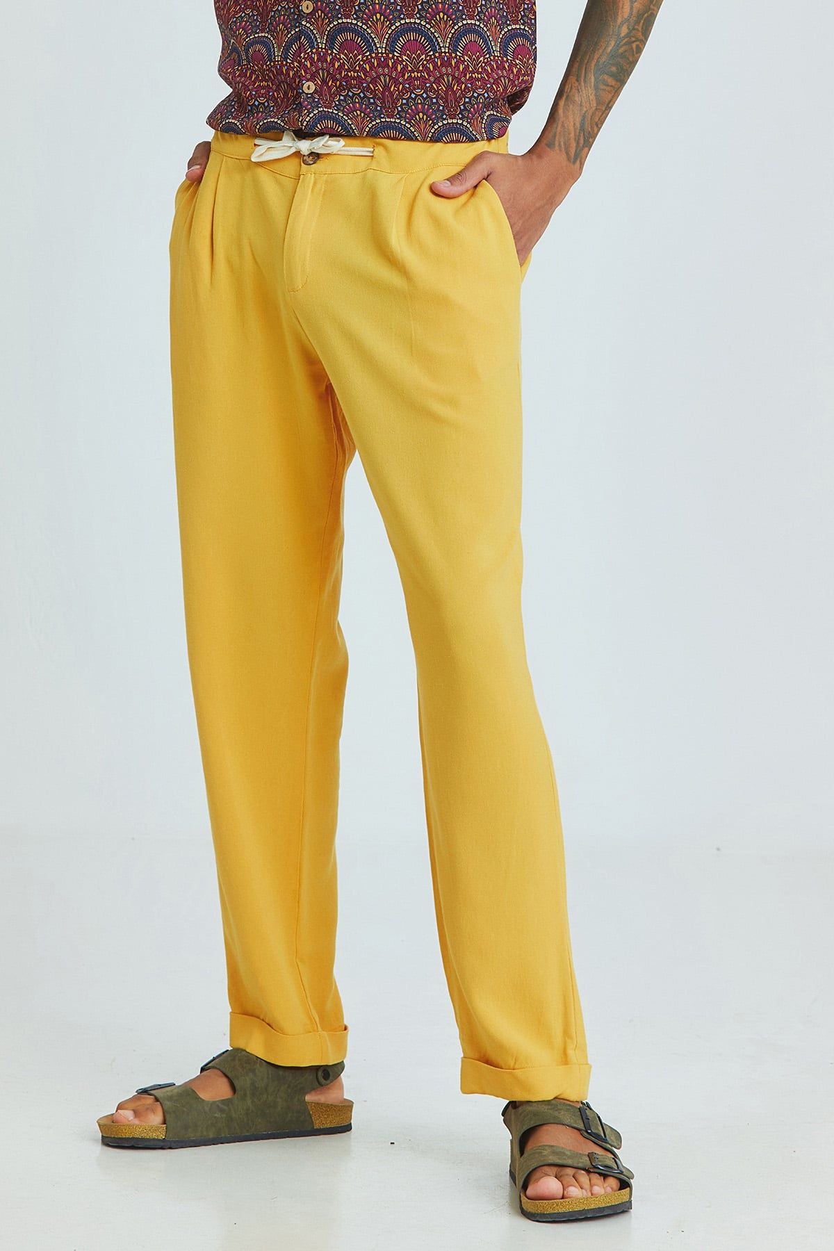 Mustard Cuffed Men's Trousers with Zipper and Button Closure