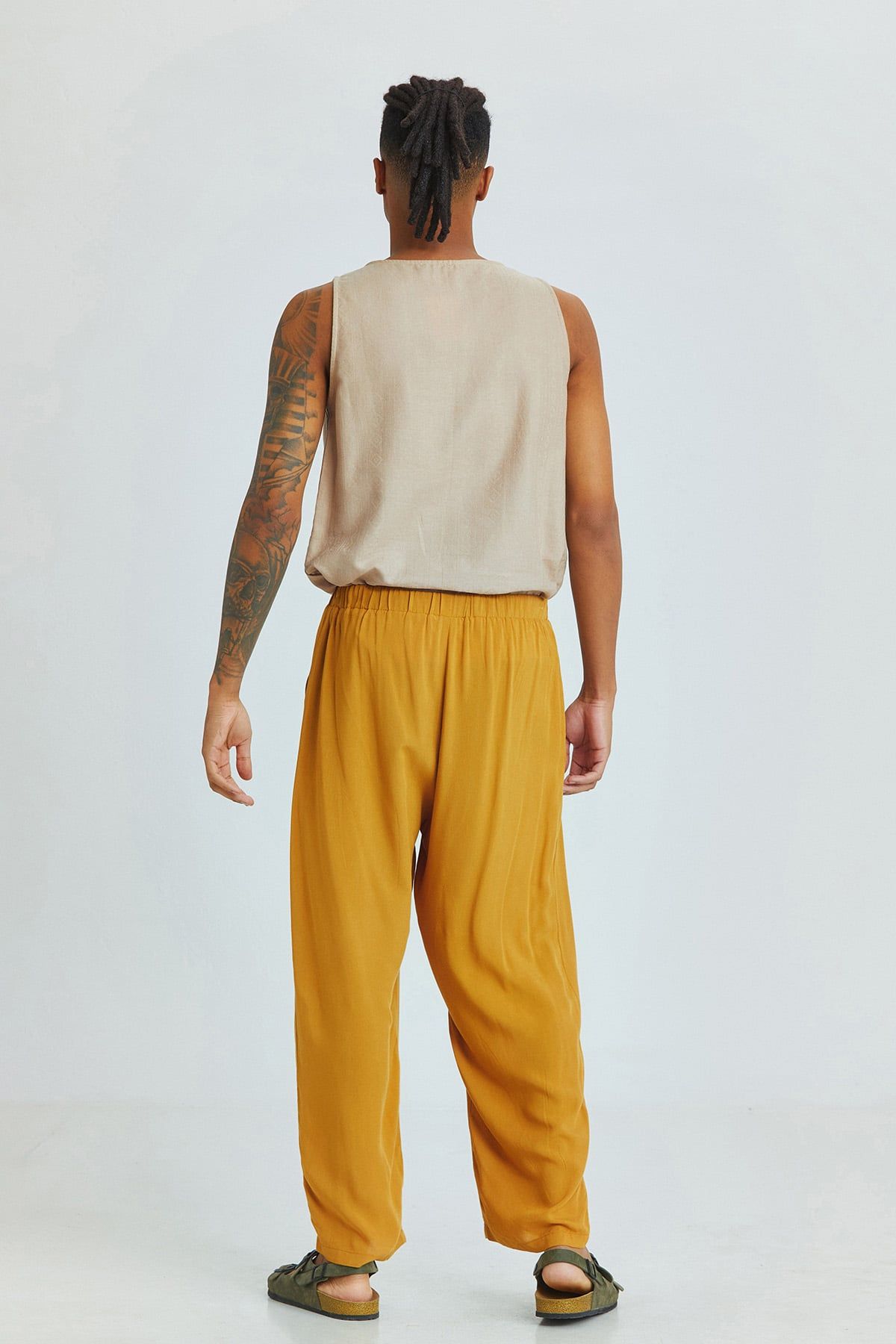 Yellow Relaxed Fit Viscose Men's Trousers with Front Pockets