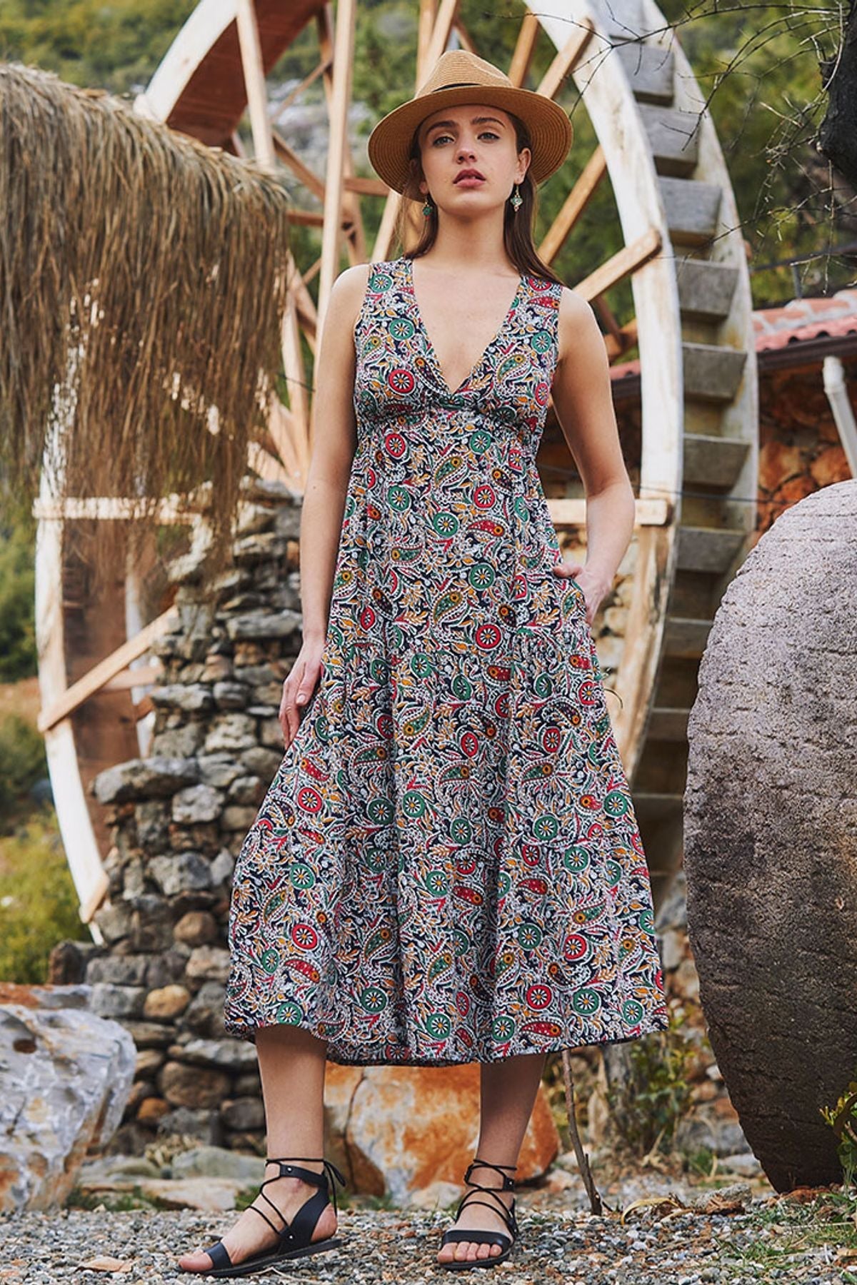 Short Sleeve Printed Midi Sun Dress Black