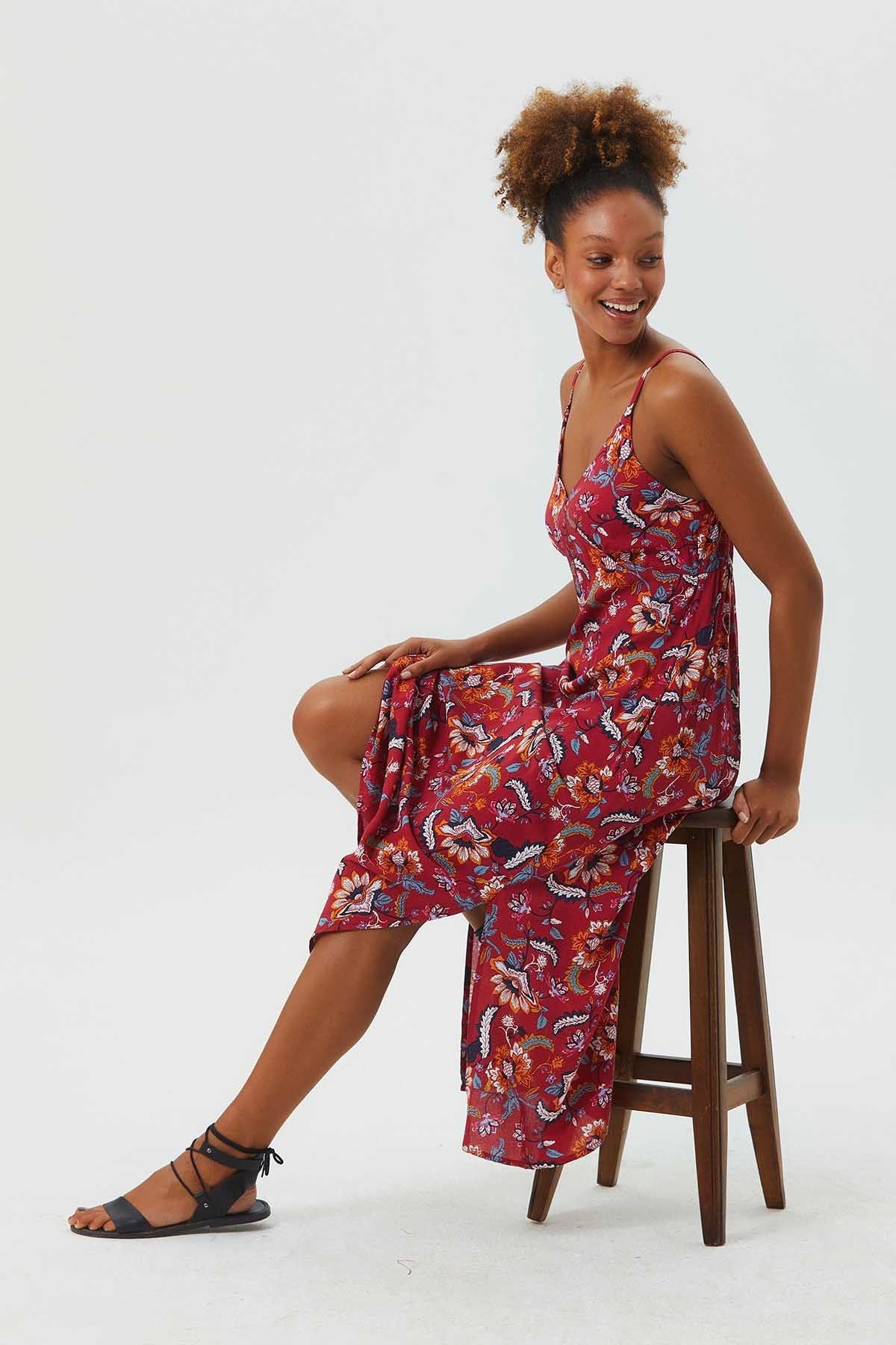 Fit and Flare Floral Casual Dress Dark Red