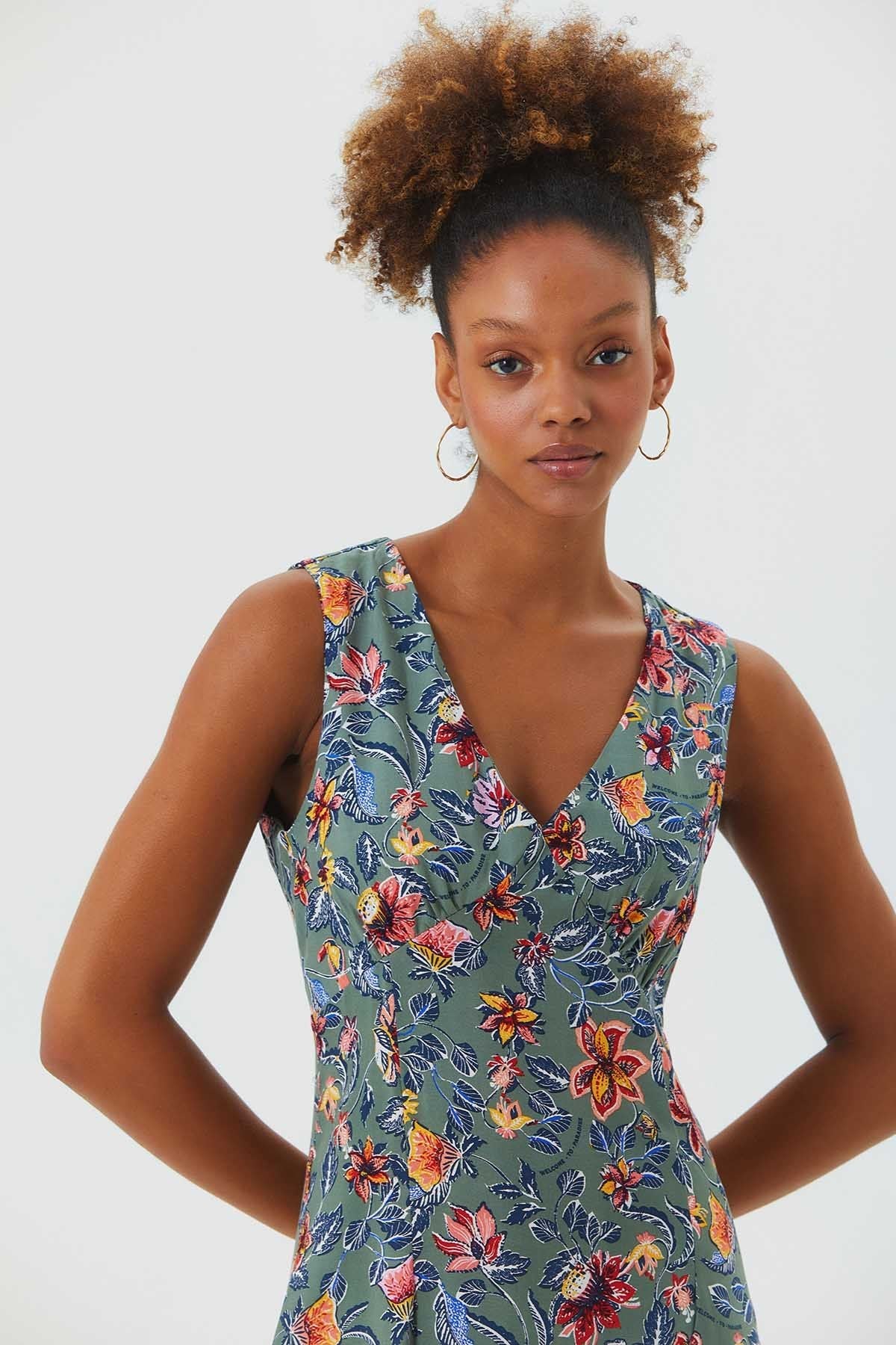 Sleeveless Mini Floral Dress Gray