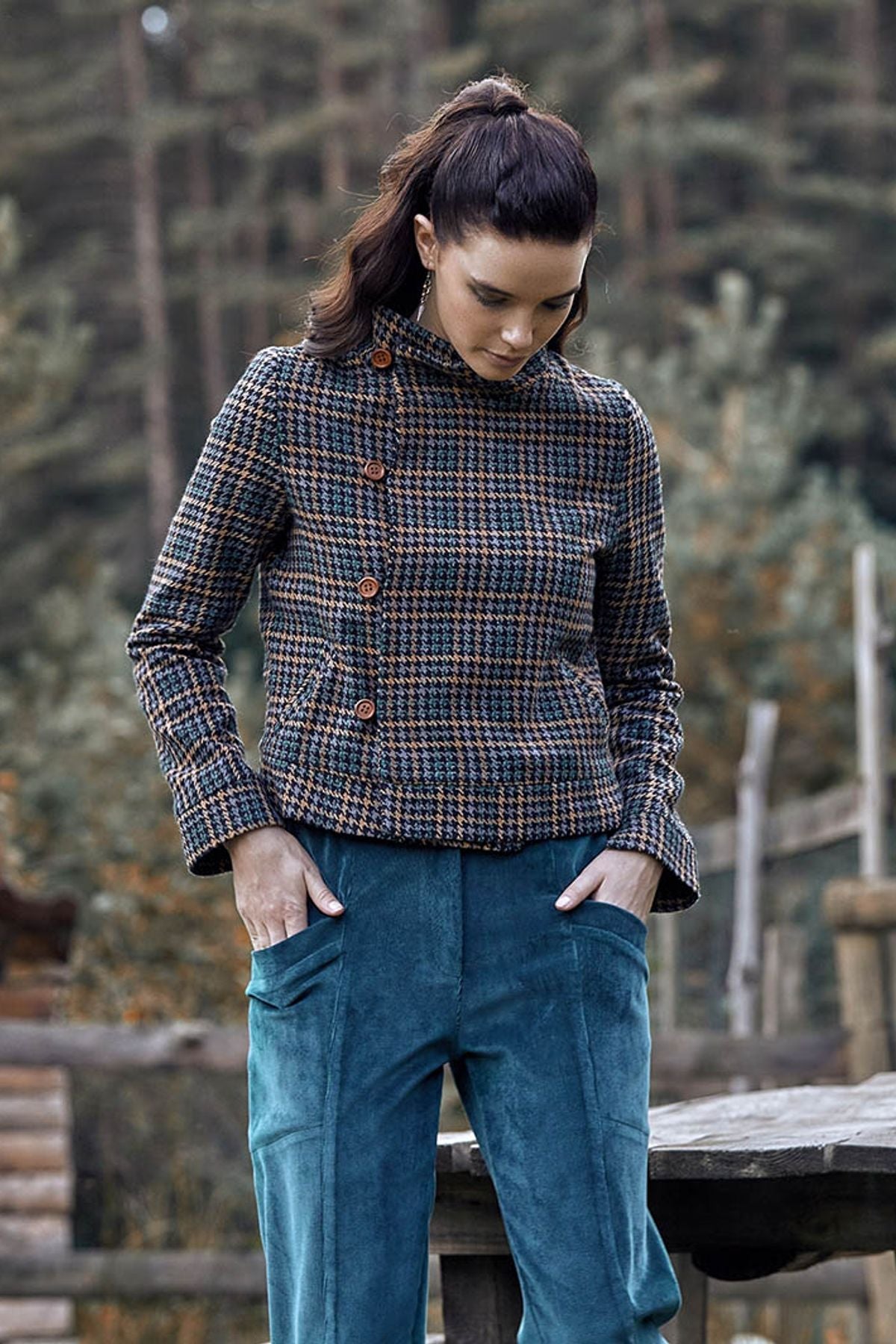 Patterned Cropped Jacket Brown