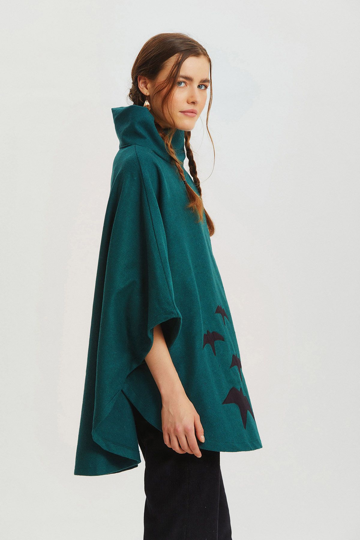 Bird Appliqué Bohemian Poncho Green