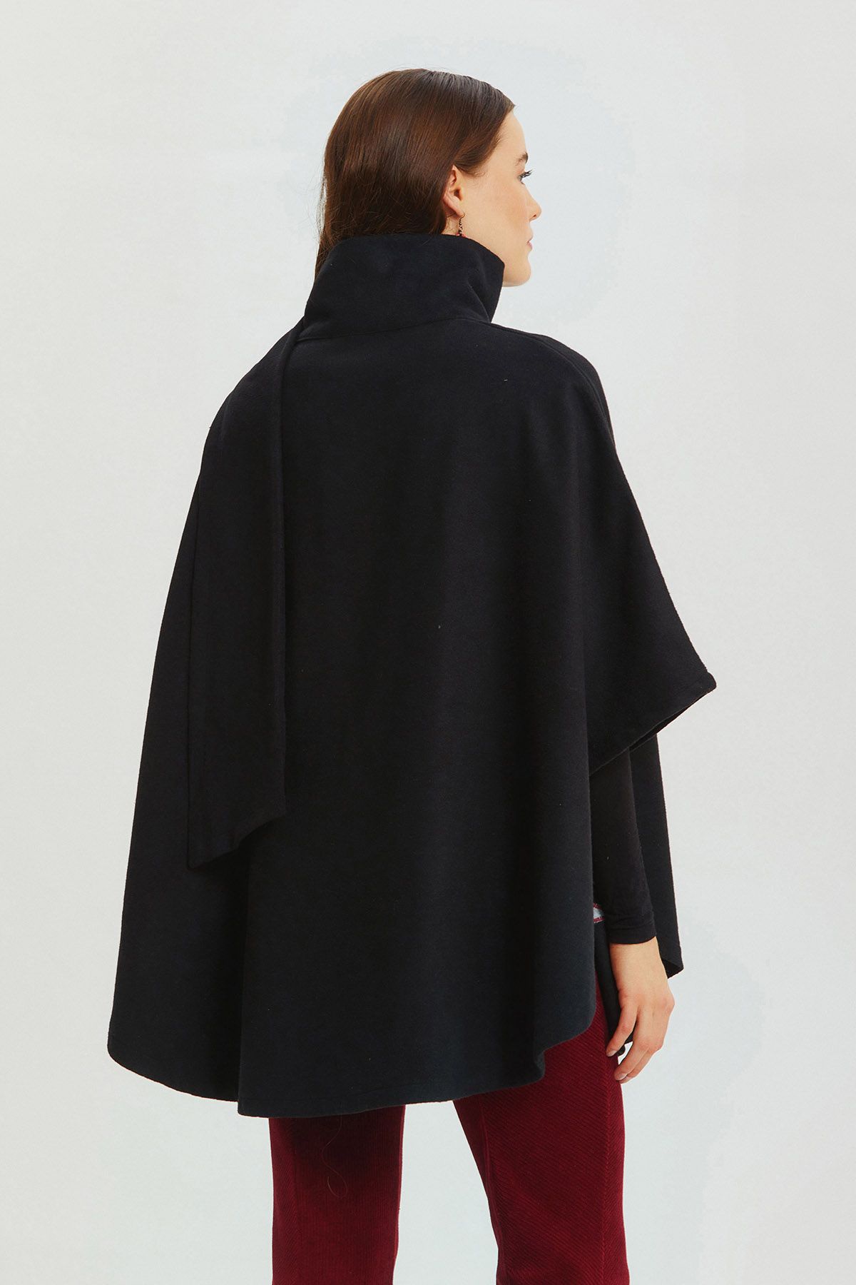 Bird Appliqué Bohemian Poncho Black