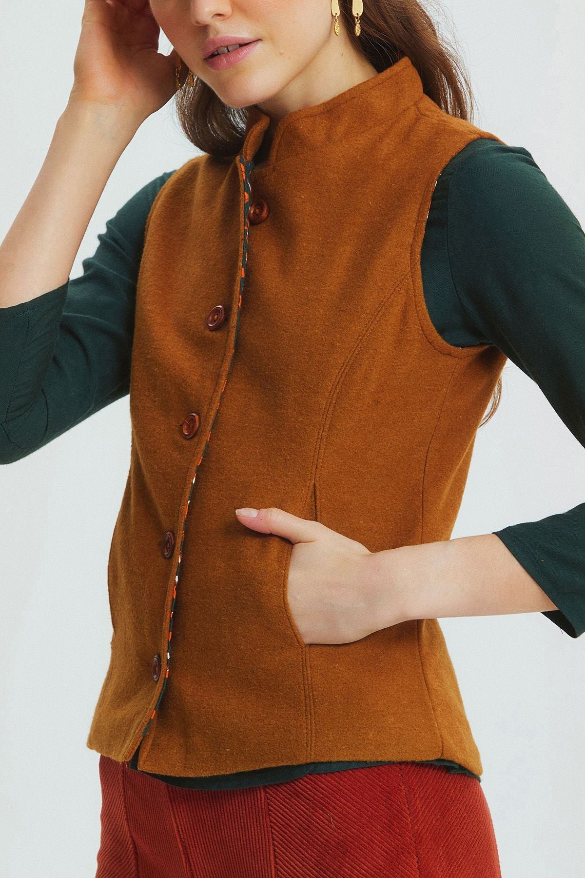 Band Collar Vest Camel