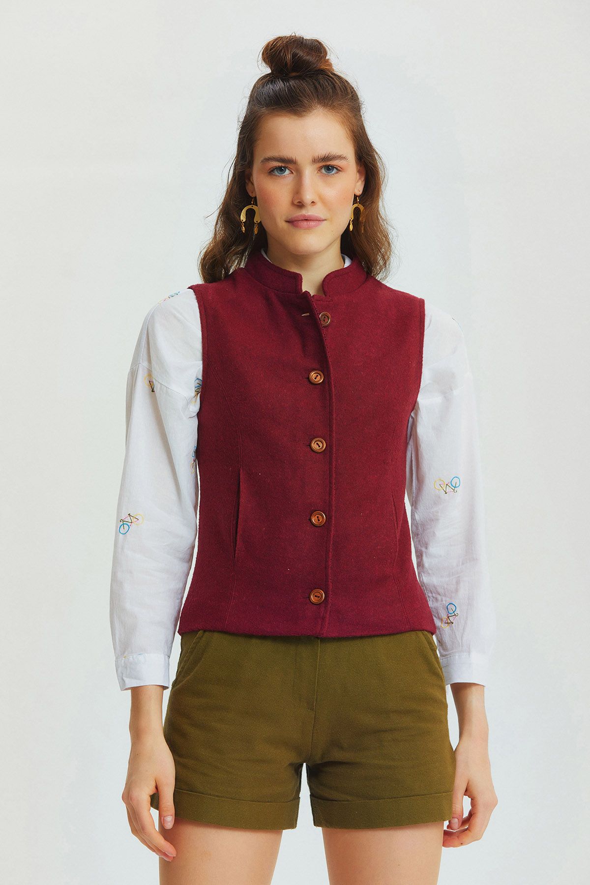 Band Collar Vest Dark Red