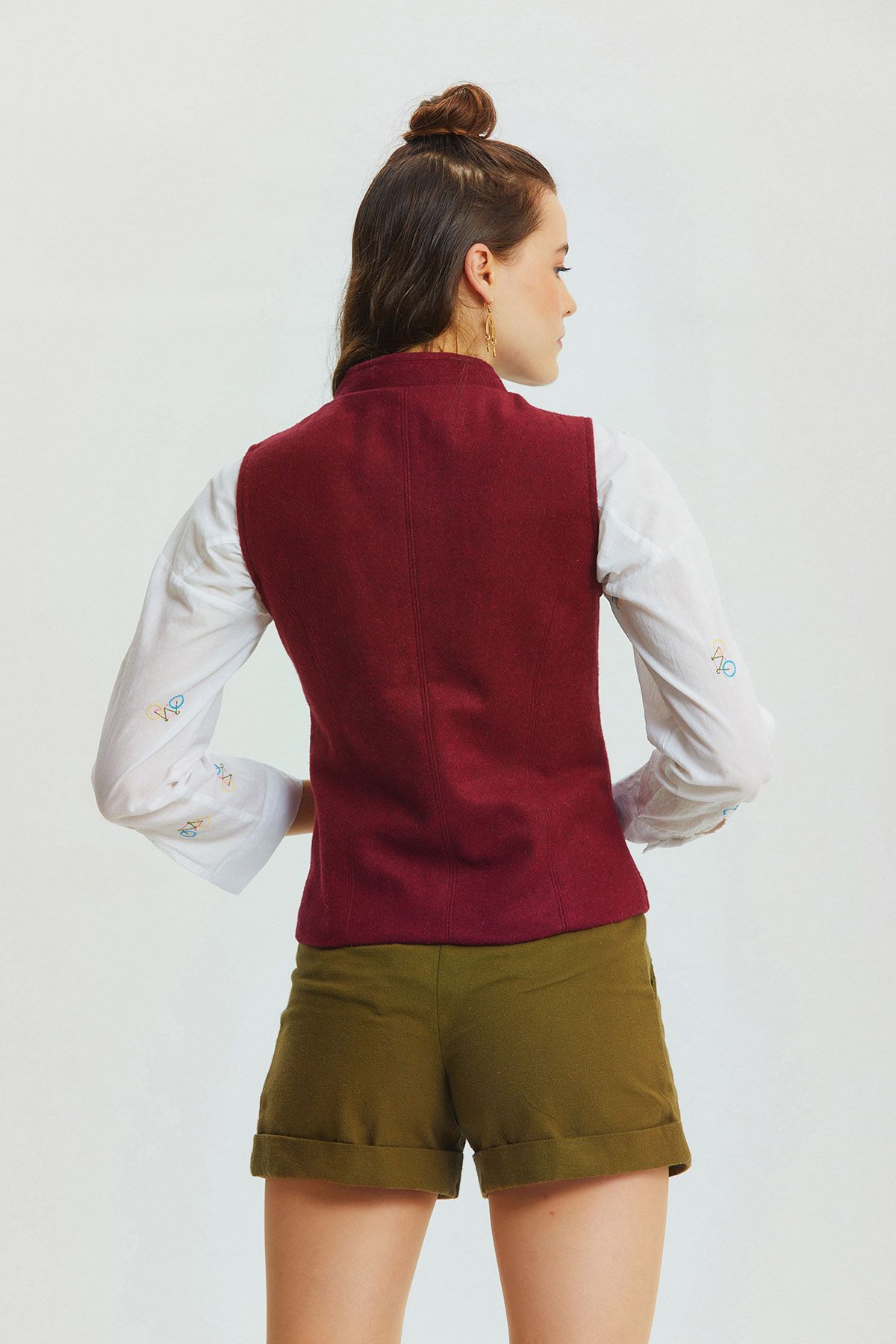 Band Collar Vest Dark Red