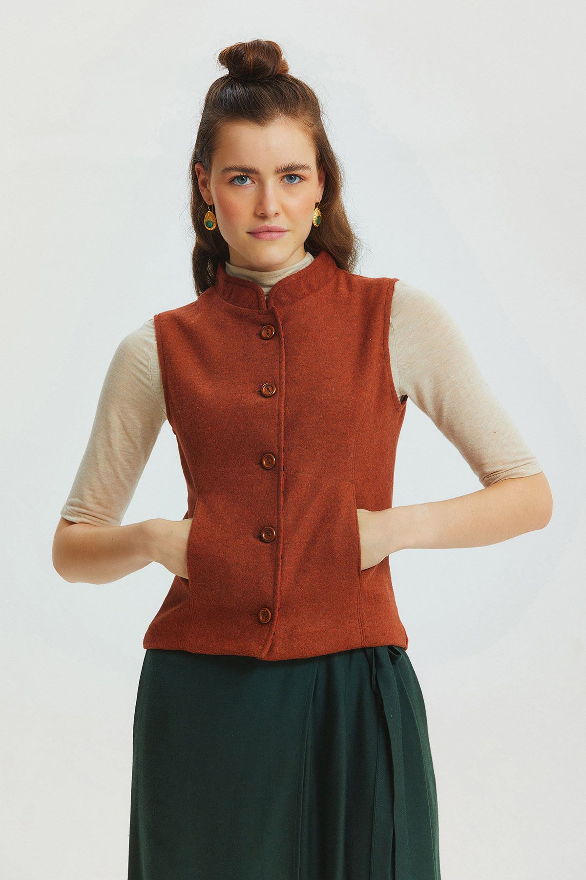 Band Collar Vest Orange