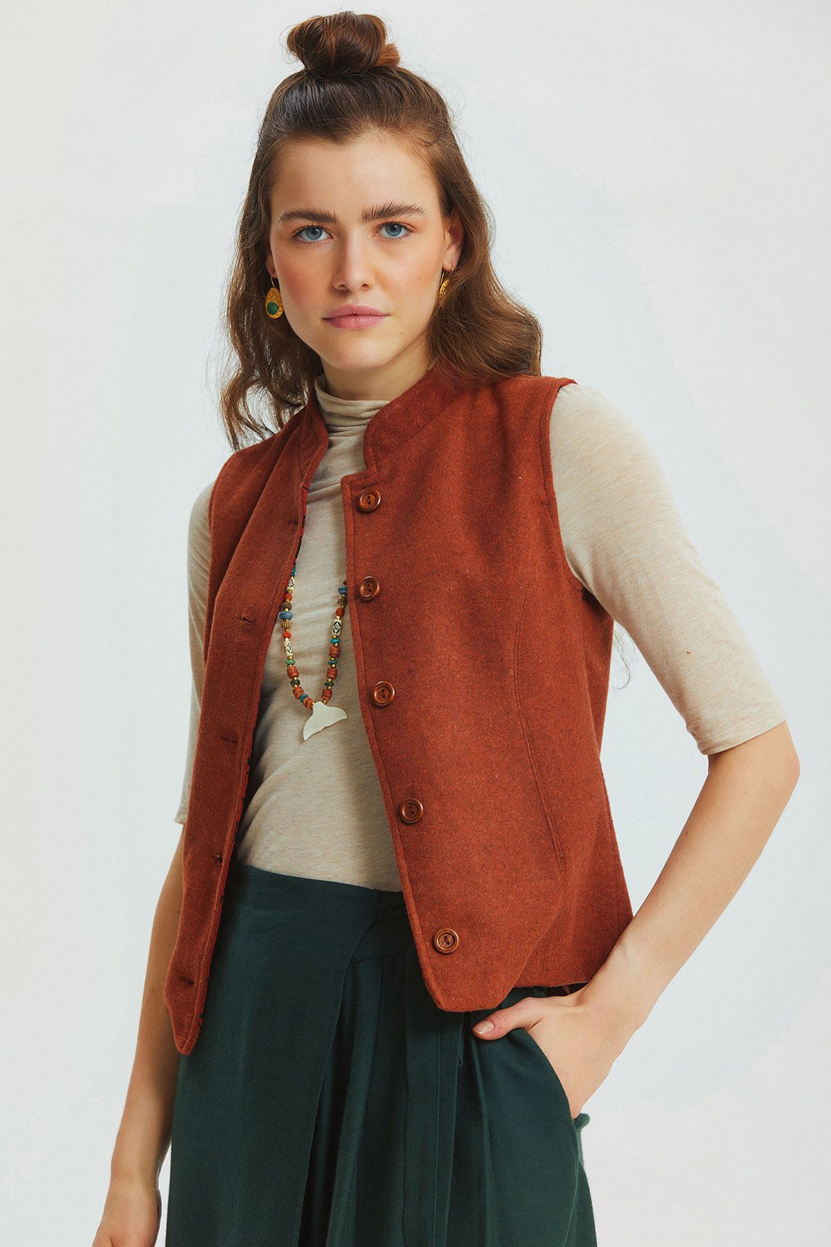 Band Collar Vest Orange
