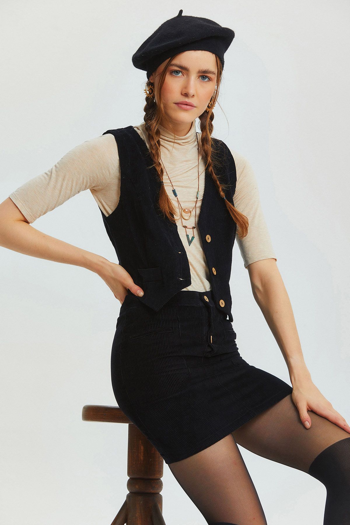 Bohemian V-Neck Classic Women's Vest Black