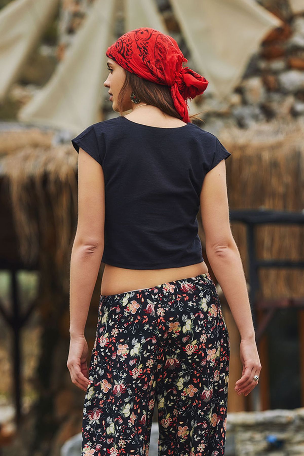 Short Sleeve Cotton Crop Top Black
