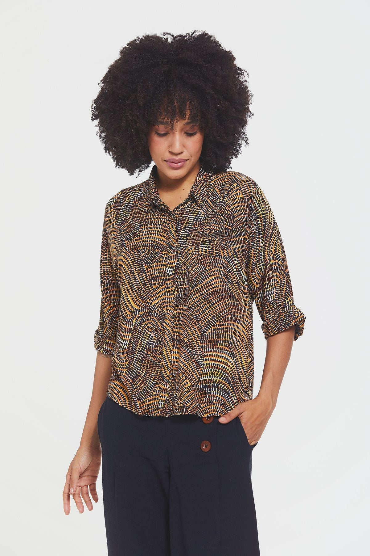 Loose Fit Women's Shirt with Classic Collar Yellow