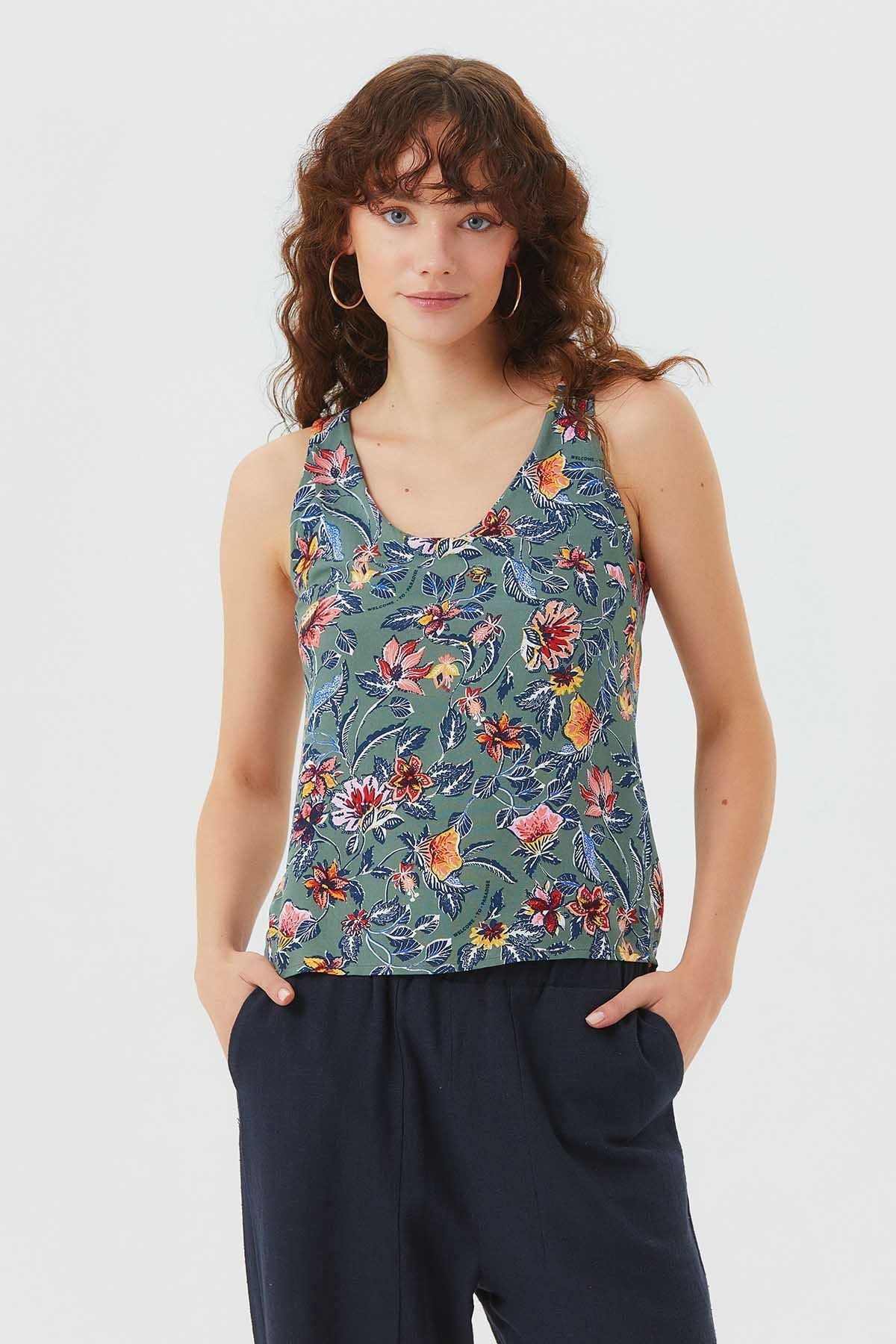 Scoop Neck Sleeveless Basic Blouse Gray