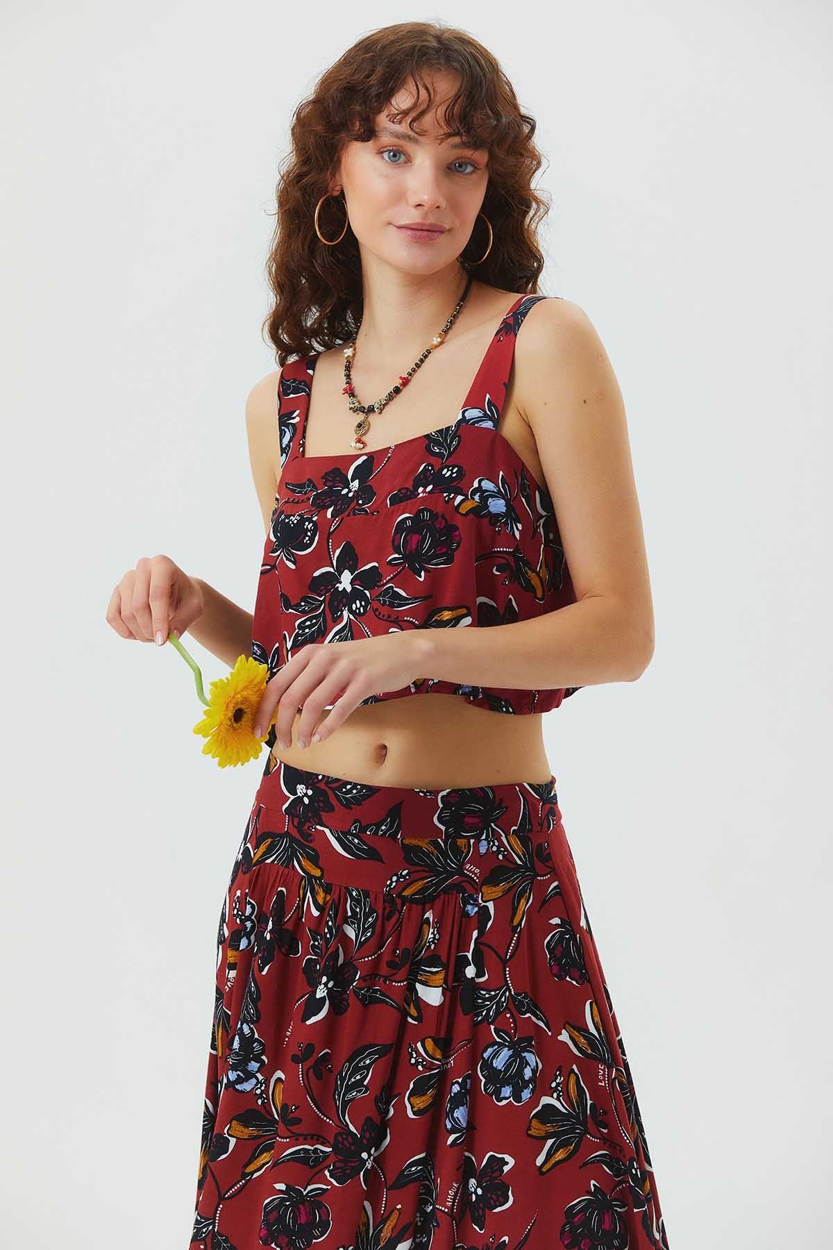 Square Neck Crop Top Red