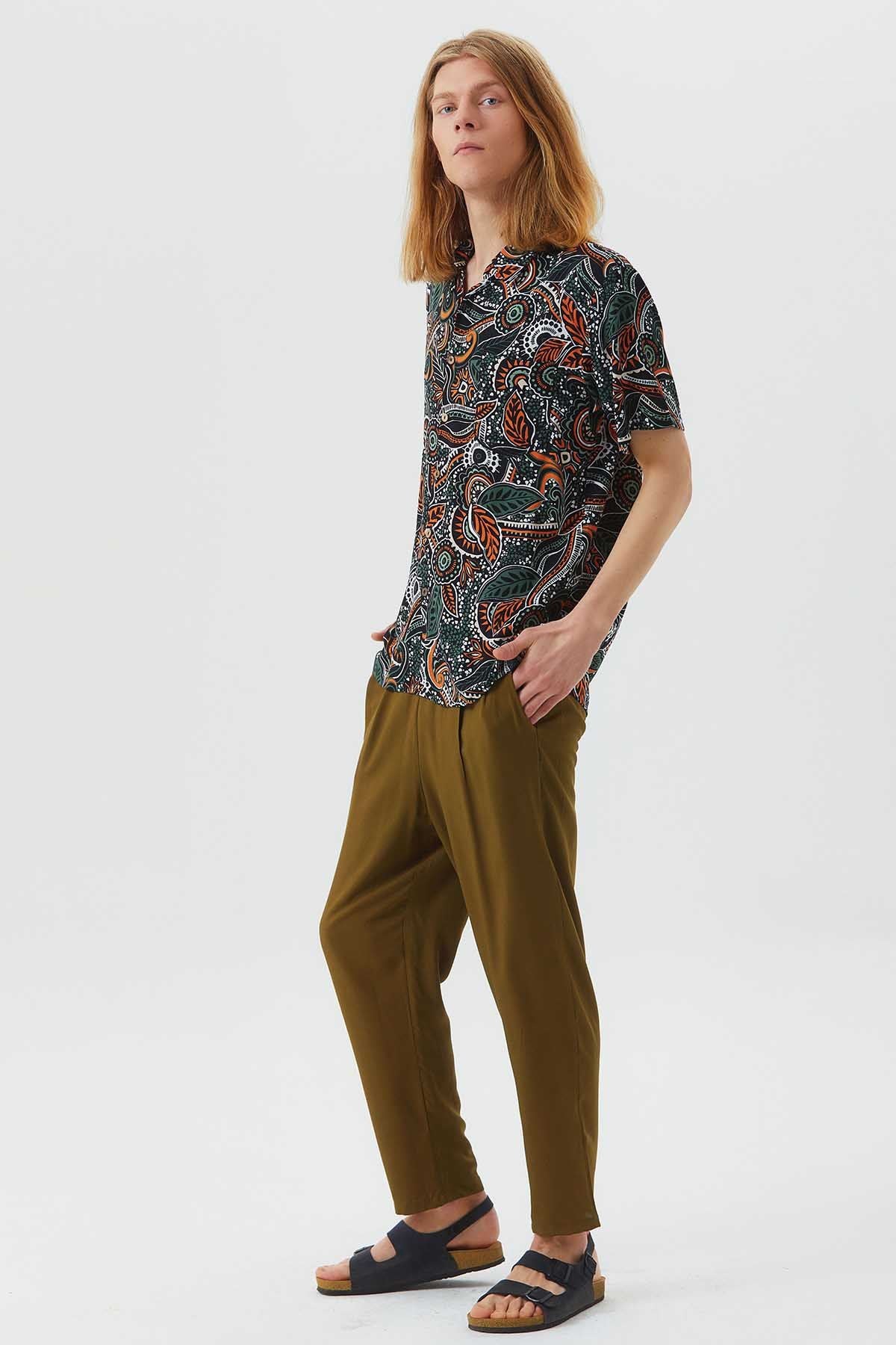 Pleated Elastic Waist Men's Pants Khaki