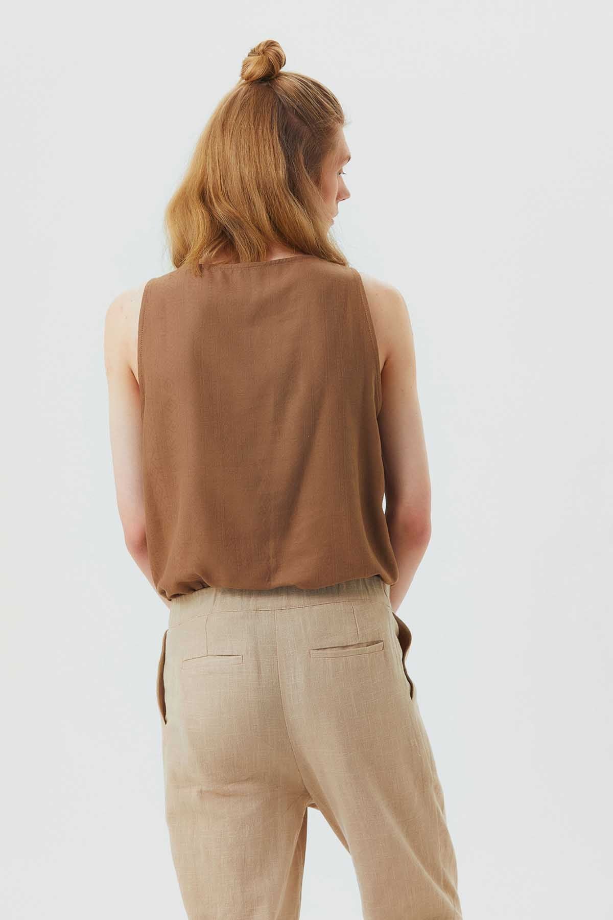 Slim Leg Pleated Stylish Unisex Pants Beige