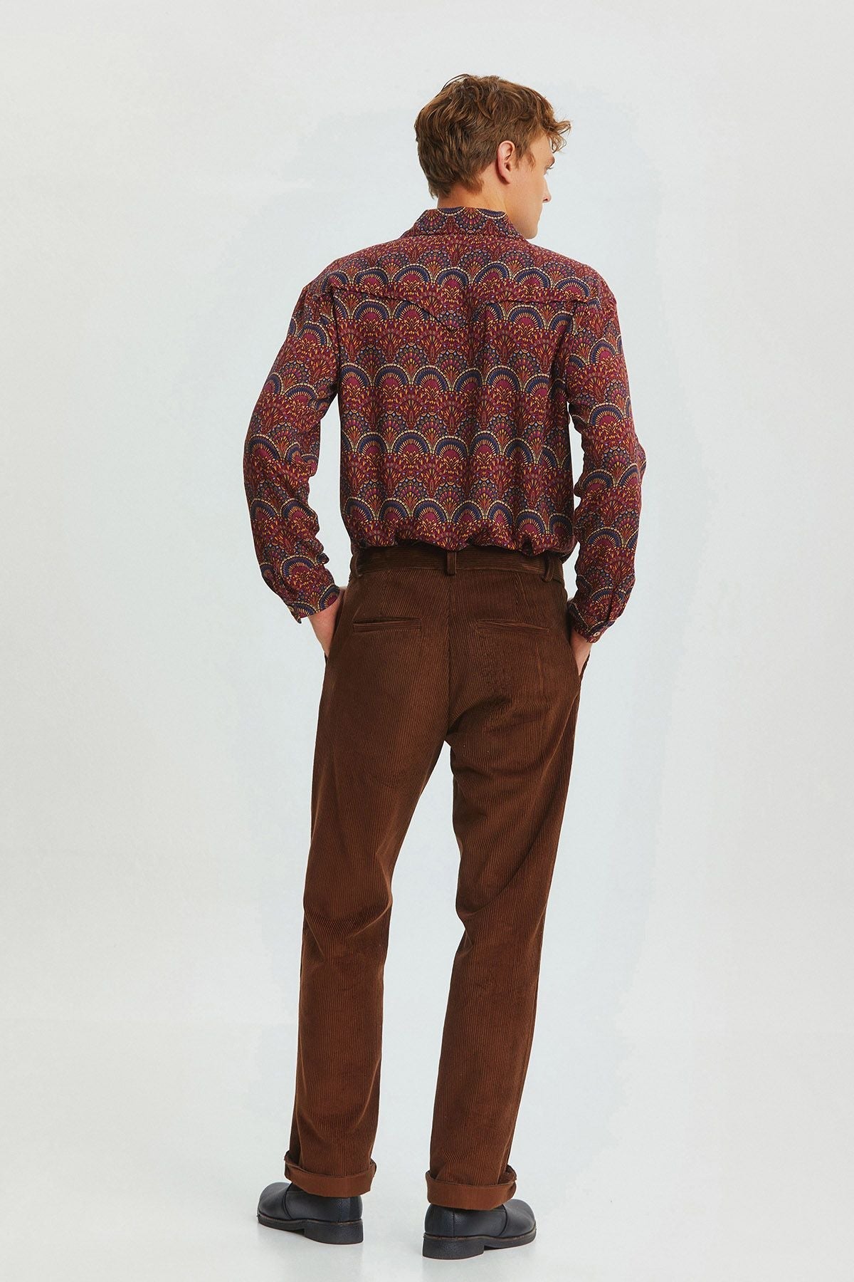Relaxed Fit Corduroy Men's Trousers Brown