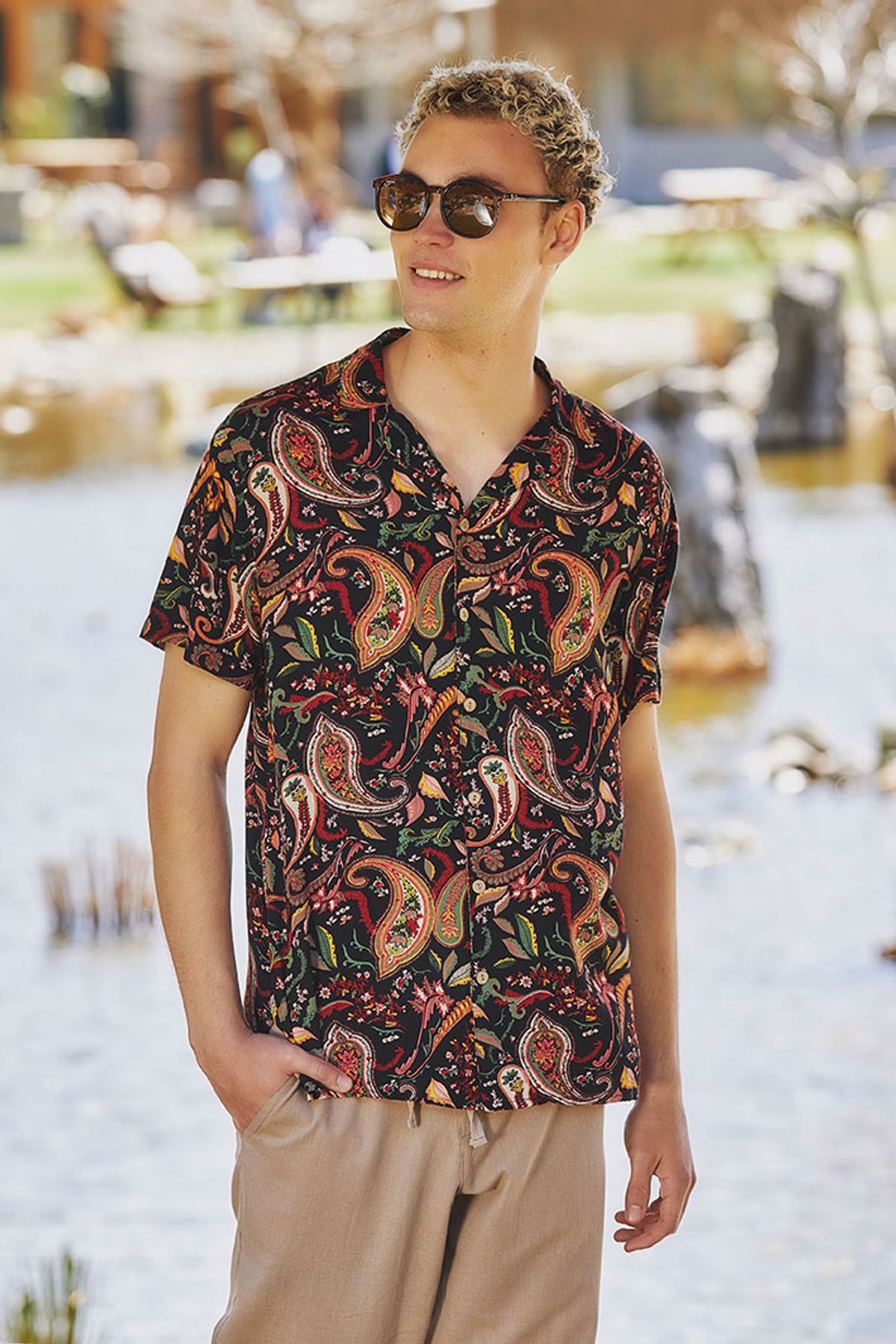 Men's Shirt with Paisley Print Black