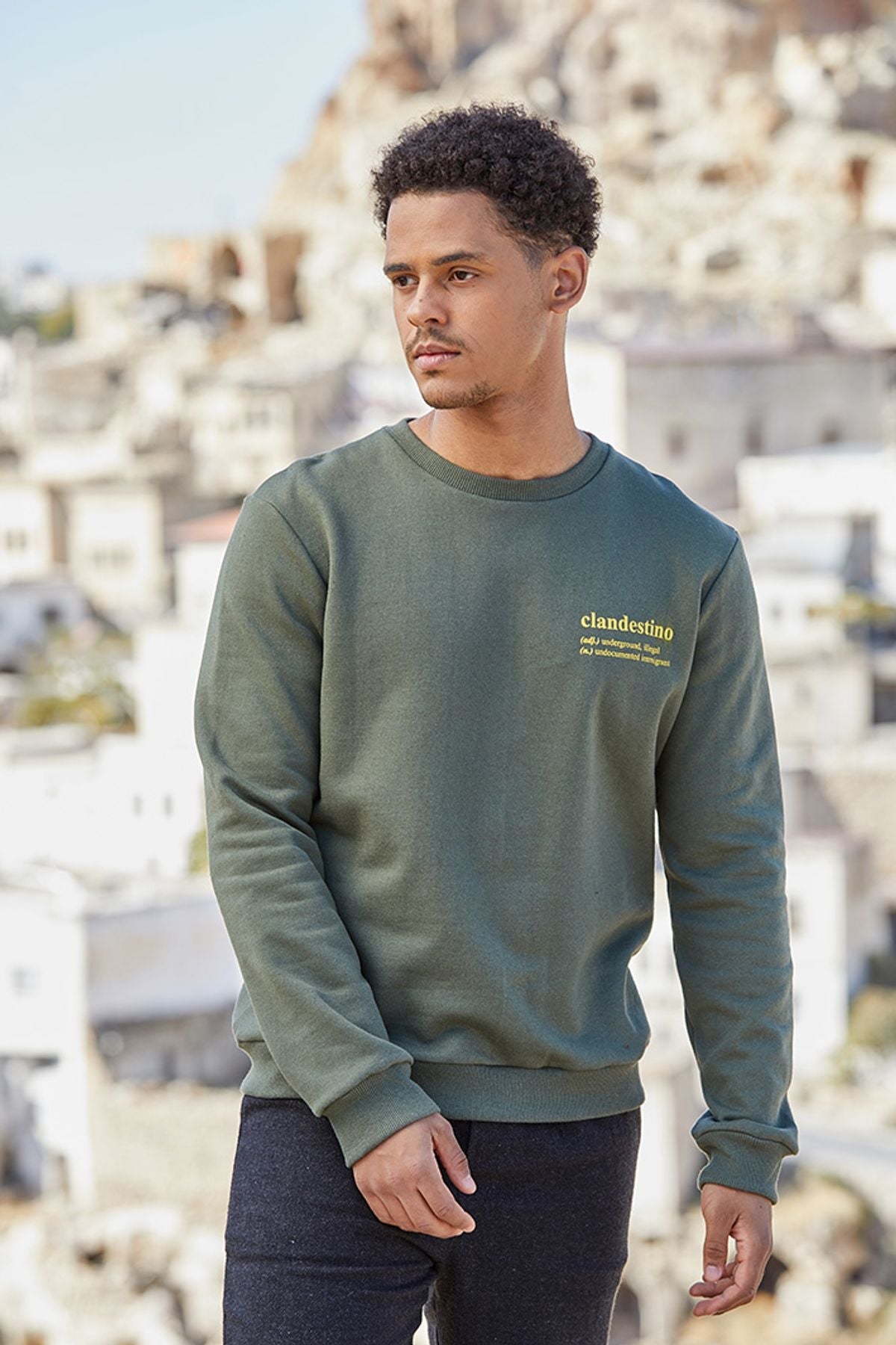 Pullover for Men with Clandestino Print Khaki