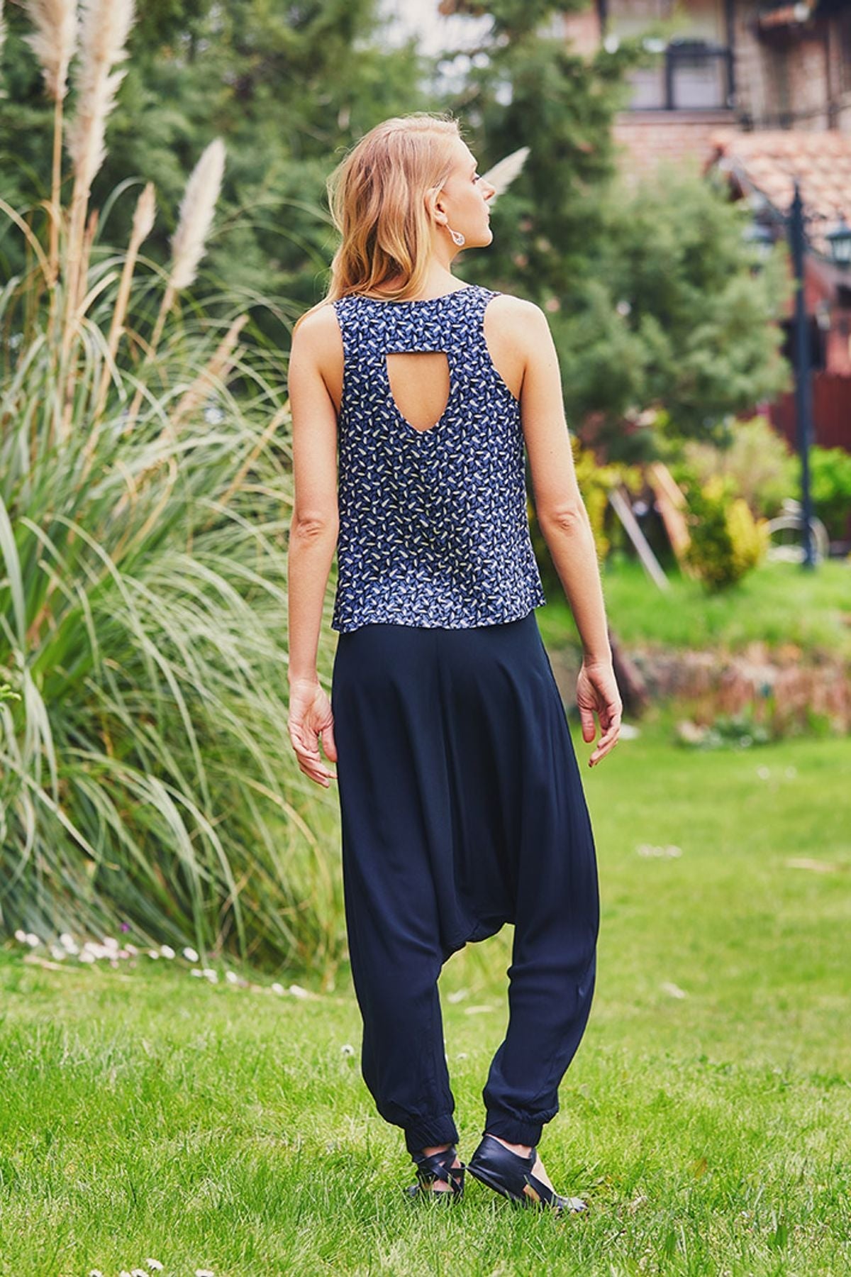 Women's Drop Crotch Pants Black