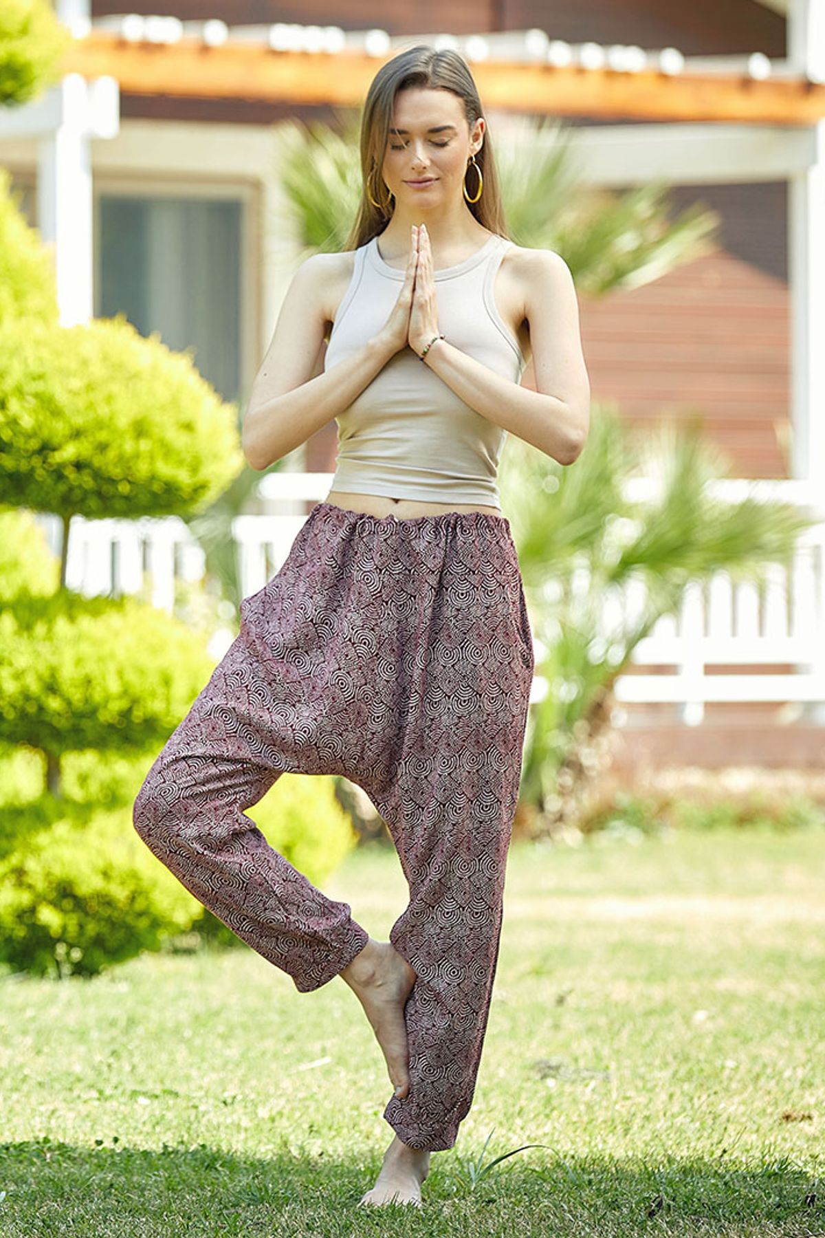 Retro Print Women's Bohemian Drop Crotch Pants Dark Red