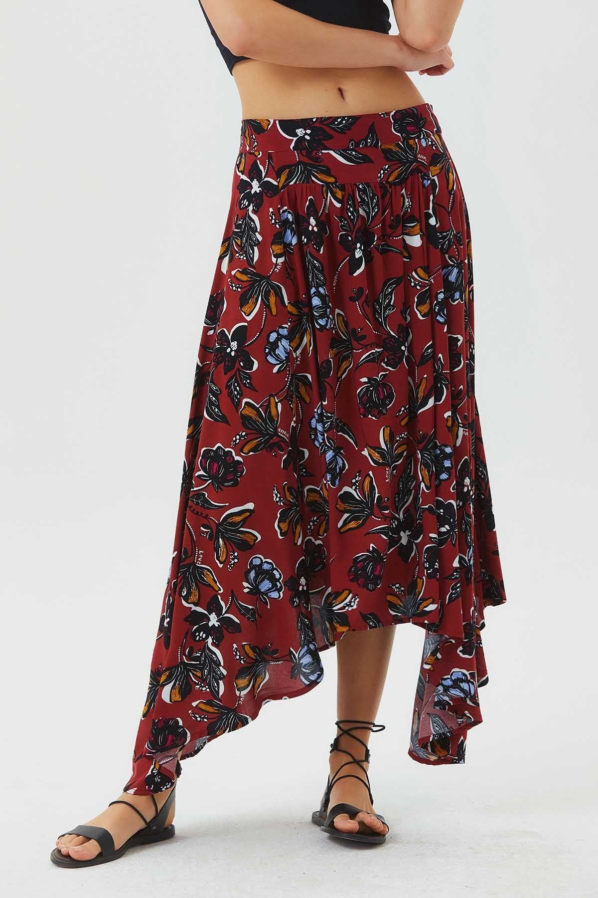 Asymmetric Front Shirring Bohemian Skirt Red
