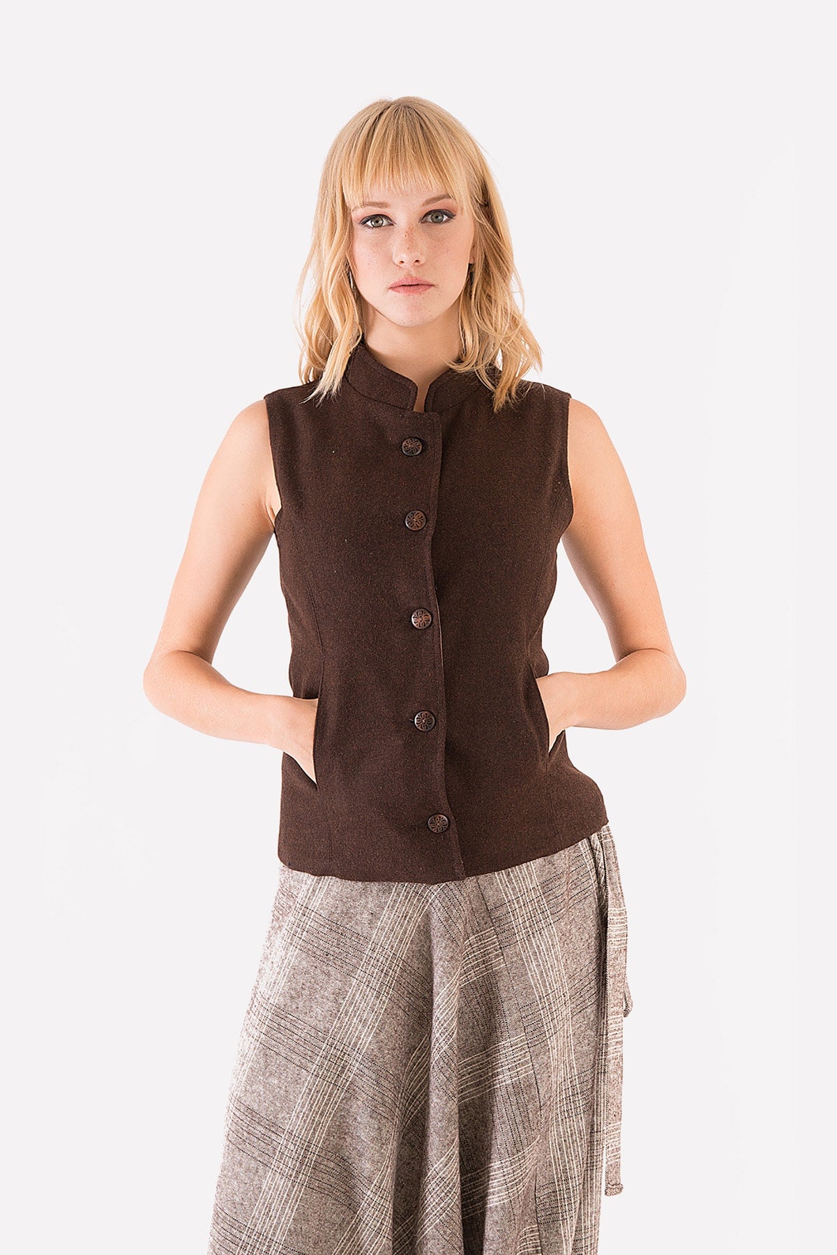 Band Collar Vest Brown