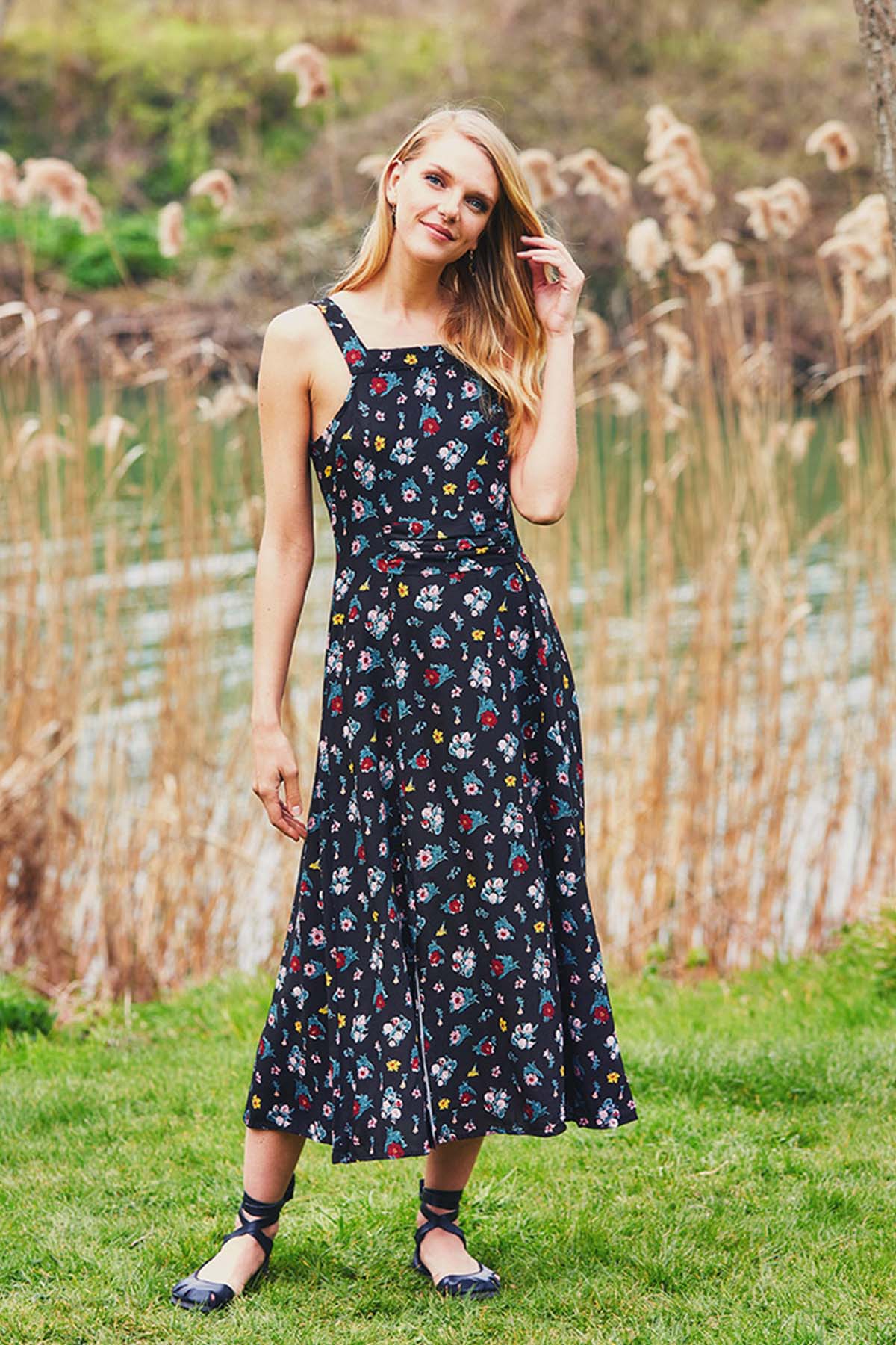 Floral A Line Maxi Dress Black