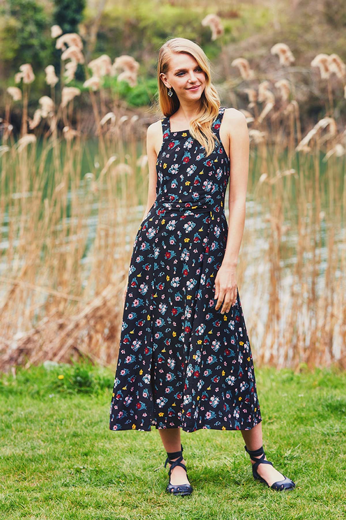 Floral A Line Maxi Dress Black