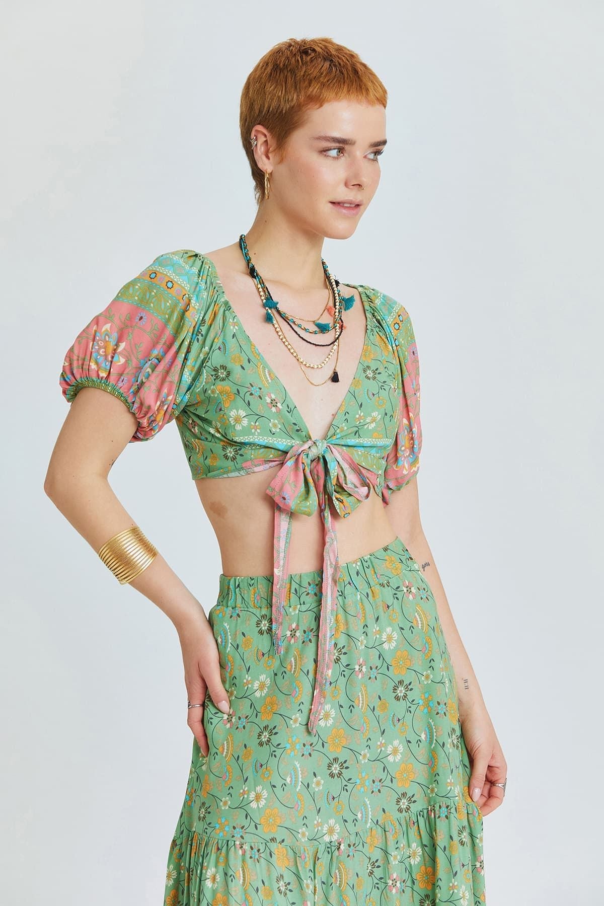 Green Floral Bohemian Blouse with Elastic Shoulders and Front Tie Closure