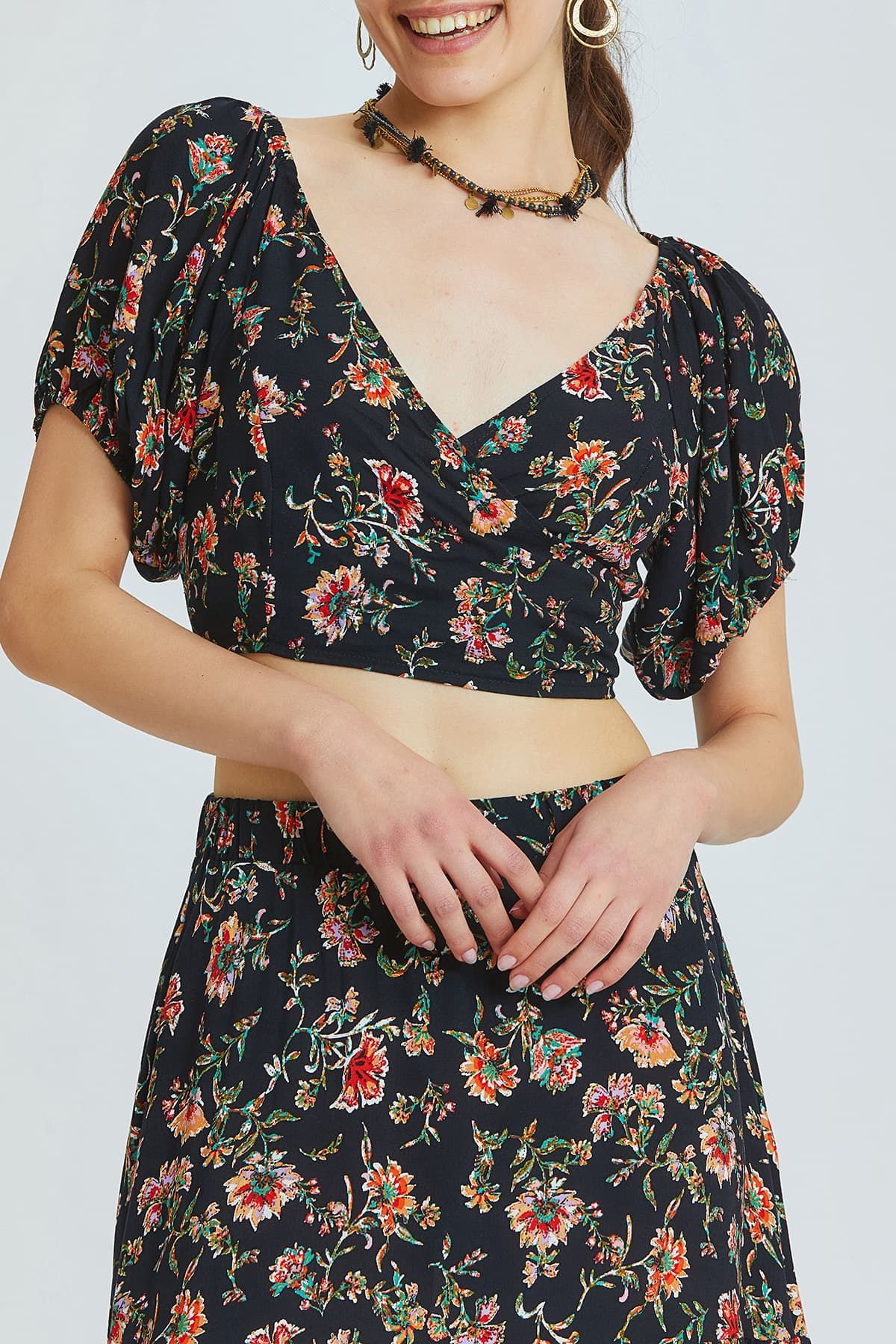 Black Floral Bohemian Blouse with Elastic Shoulders and Front Tie Closure