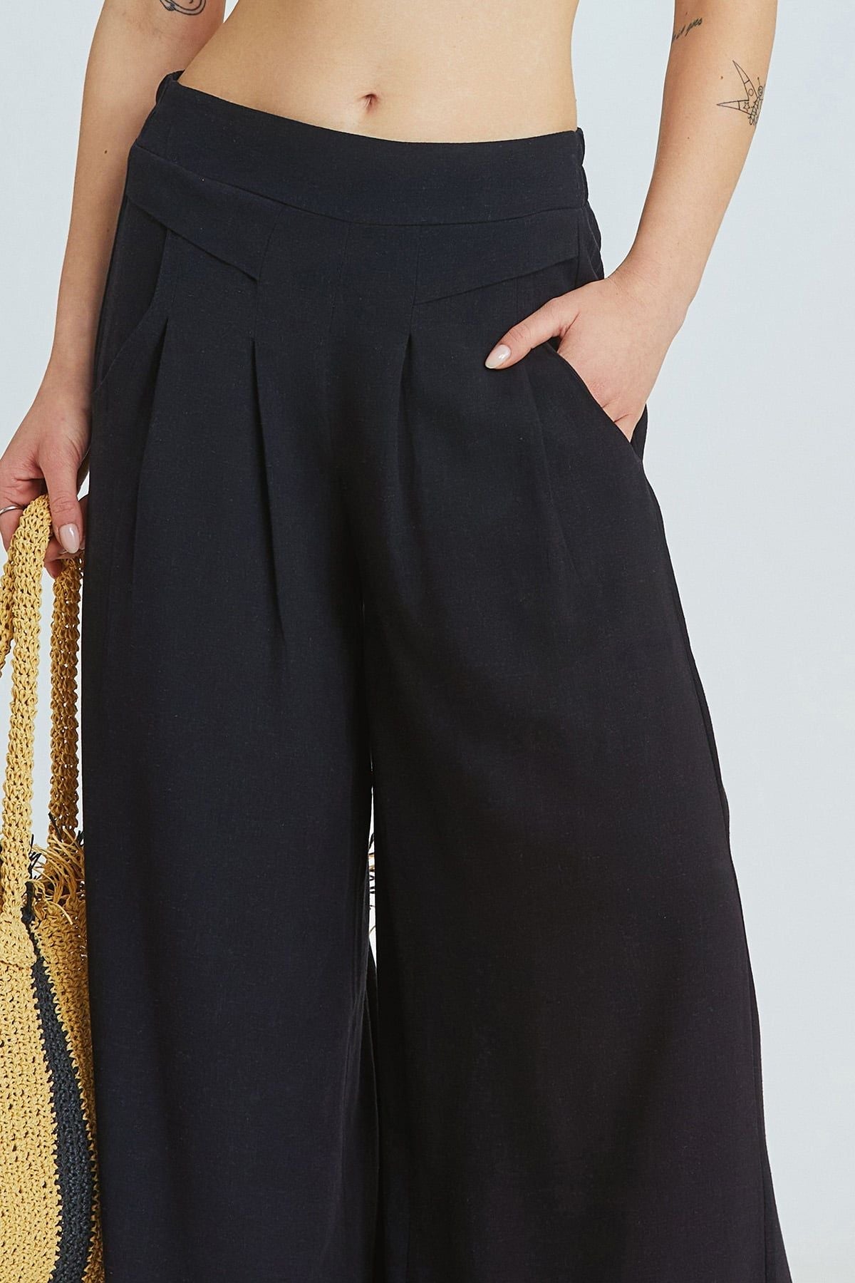 Black Bohemian Wide-Leg Pants with Front Pleats