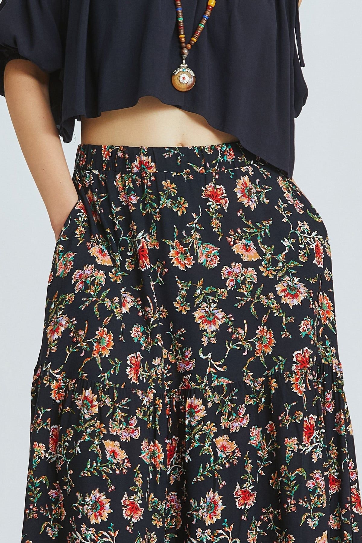 Black Floral Pattern Bohemian Maxi Skirt with Elastic Waist