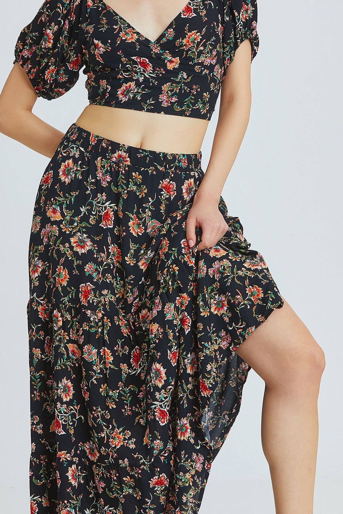 Black Floral Pattern Bohemian Maxi Skirt with Elastic Waist