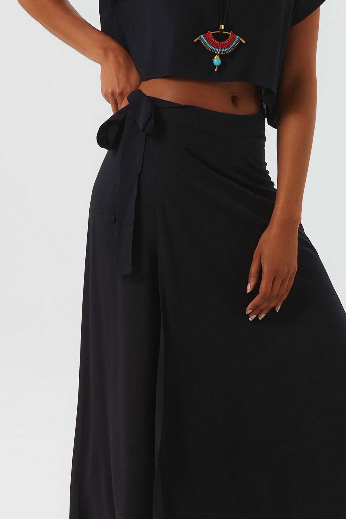 Plain Bohemian Wrapped Skirt Black