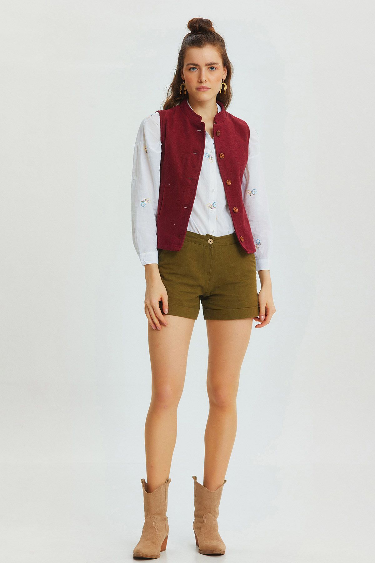 Band Collar Vest Dark Red