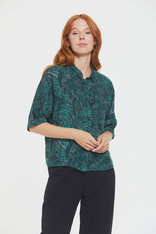 Loose Fit Women's Shirt with Classic Collar Green