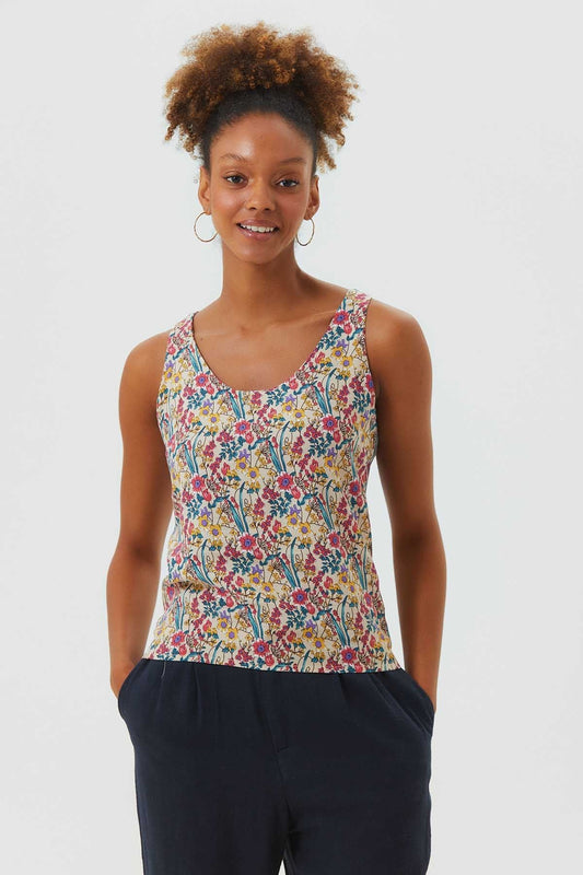 Scoop Neck Sleeveless Basic Blouse Beige