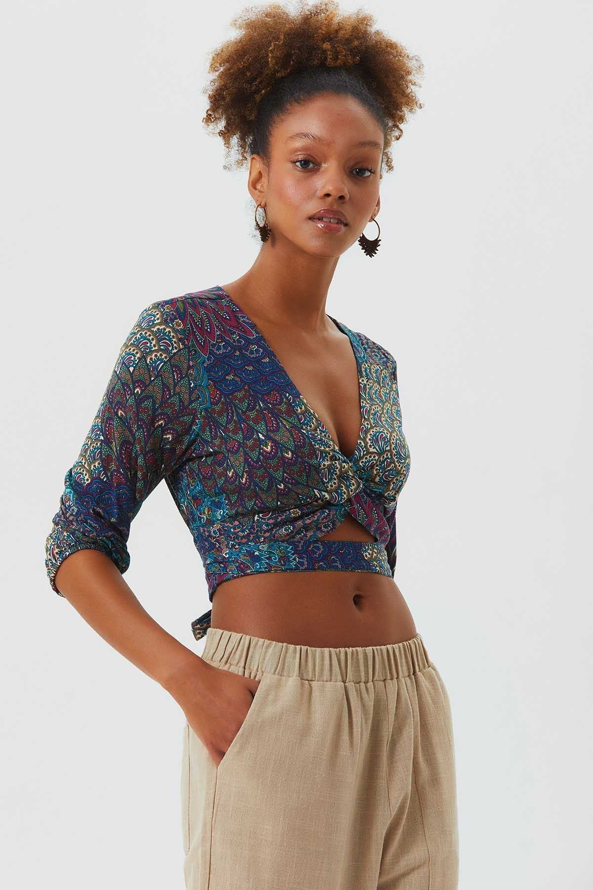 Knot Front Crop Top with Cutout Detail Turquoise