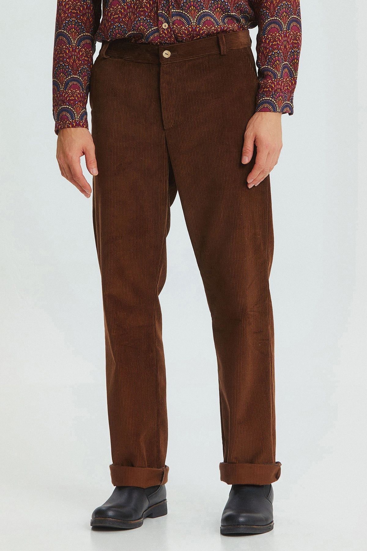 Relaxed Fit Corduroy Men's Trousers Brown