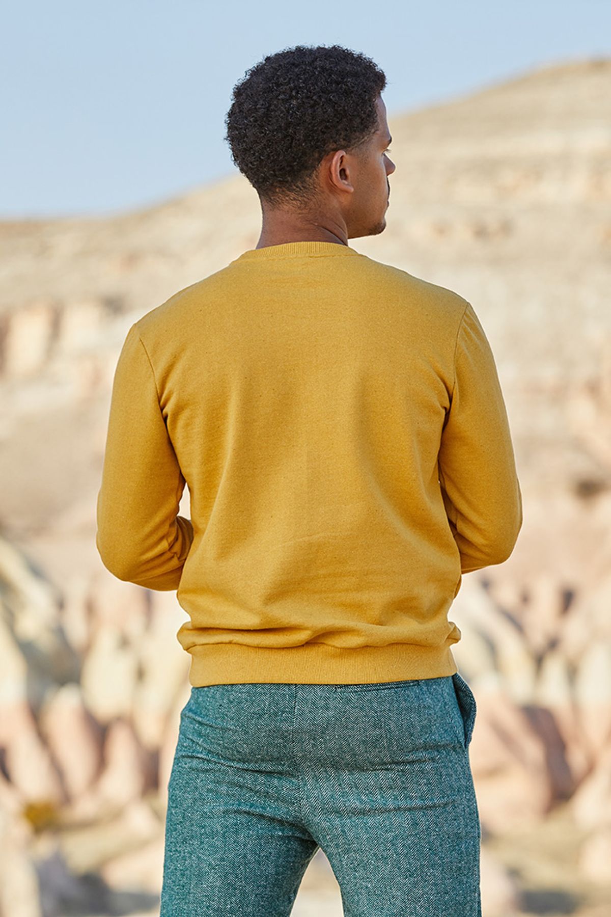 Pullover for Men with Clandestino Print Yellow